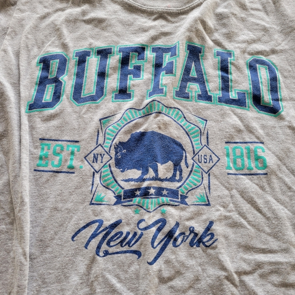Buffalo tshirt